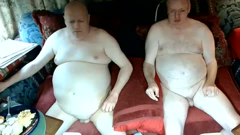 Snapshot of daddycubbyhubby chatting on June 14, 2026, 3:52 am Daddy online show from June 14, 2026, 3:52 am