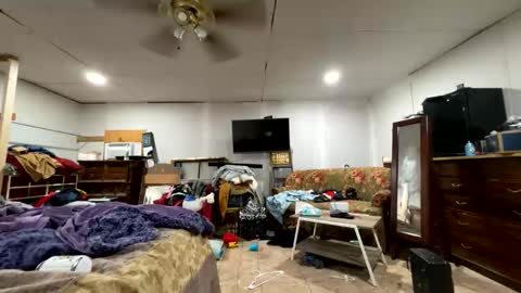 daddydic120402 online show from October 29, 2025, 4:42 pm