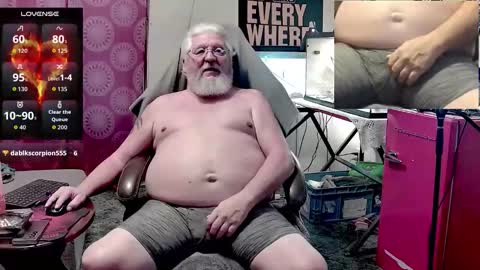 Snapshot of daddydom4fun chatting on March 10, 2026, 11:10 pm Daddydom4fun online show from March 10, 2026, 11:10 pm