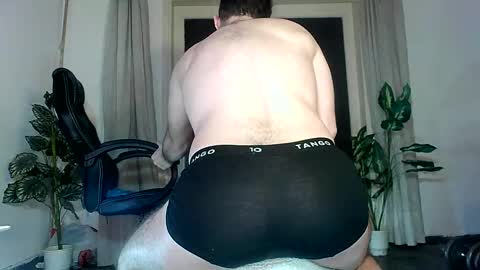 Greekboy28 online show from March 3, 2025, 2:26 am