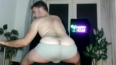 Greekboy28 online show from October 23, 2025, 12:48 pm
