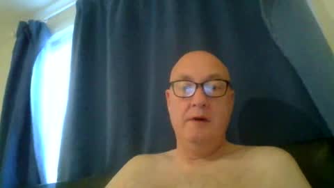 daddyhere4uall6 online show from October 13, 2025, 6:57 am