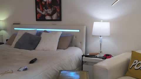 Sabrinna Bae online show from December 16, 2024, 3:43 pm