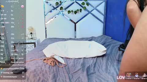 Snapshot of daddyissuesss_ chatting on January 5, 2025, 10:40 pm JAZMIN online show from January 5, 2025, 10:40 pm