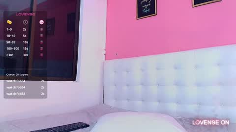 Snapshot of daddyissuesss_ chatting on January 28, 2025, 11:17 pm JAZMIN online show from January 28, 2025, 11:17 pm