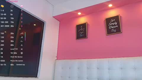 Snapshot of daddyissuesss_ chatting on March 3, 2025, 7:39 pm JAZMIN online show from March 3, 2025, 7:39 pm