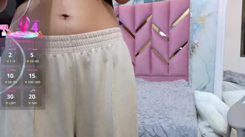 Snapshot of daddyissuesss_ chatting on September 29, 2025, 7:30 pm JAZMIN online show from September 29, 2025, 7:30 pm