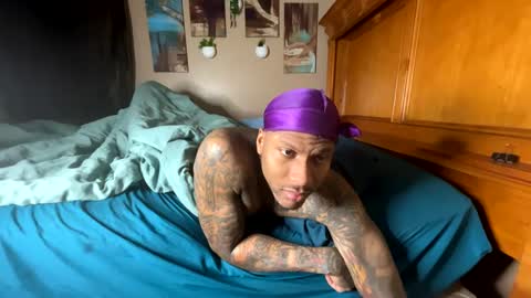 sexy tatted king bbc online show from December 15, 2024, 10:39 am