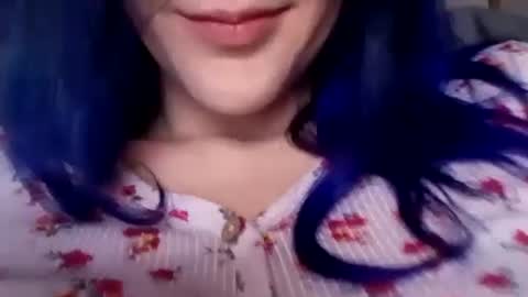 Caroline online show from October 12, 2025, 11:42 am