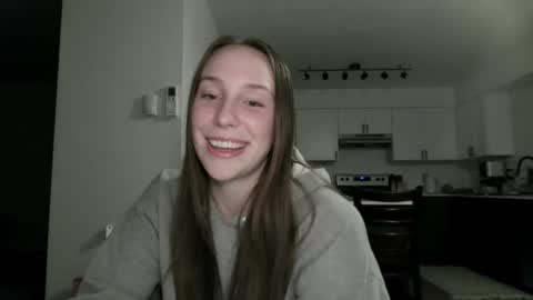 Snapshot of daddysssgoodgirl chatting on October 5, 2025, 5:06 am daddys good girl online show from October 5, 2025, 5:06 am