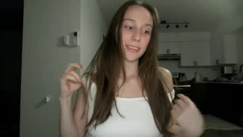 Snapshot of daddysssgoodgirl chatting on October 6, 2025, 5:38 am daddys good girl online show from October 6, 2025, 5:38 am