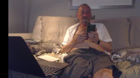 daddytom56 online show from May 27, 2026, 1:57 am