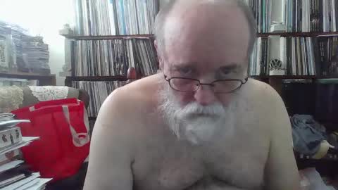 Snapshot of dadpigslut2 chatting on January 17, 2025, 11:40 pm dadpigslut online show from January 17, 2025, 11:40 pm