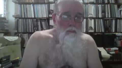 Snapshot of dadpigslut2 chatting on October 15, 2025, 4:51 pm dadpigslut online show from October 15, 2025, 4:51 pm