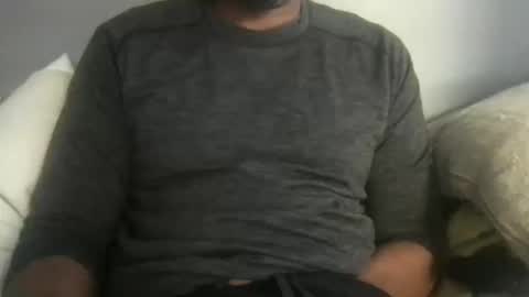 D online show from October 14, 2025, 4:52 pm