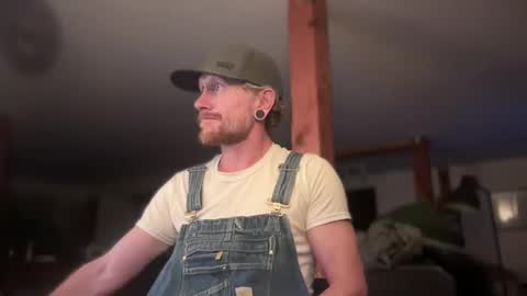 Snapshot of daemon456321 chatting on February 1, 2025, 11:32 am daemon online show from February 1, 2025, 11:32 am