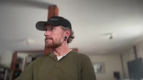 Snapshot of daemon456321 chatting on February 1, 2025, 4:44 pm daemon online show from February 1, 2025, 4:44 pm