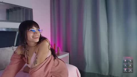 daenerys_cat online show from October 14, 2025, 1:12 pm