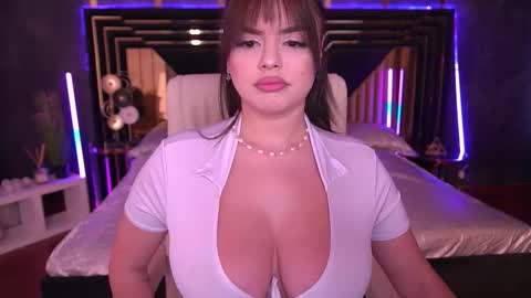 Snapshot of daenerys_daen chatting on September 22, 2025, 7:32 am daenerys_daen online show from September 22, 2025, 7:32 am