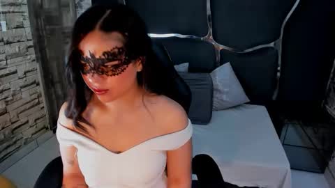 Dafne online show from October 16, 2025, 4:57 am