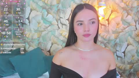Snapshot of dafnevega chatting on March 4, 2025, 1:01 am Dafne  online show from March 4, 2025, 1:01 am