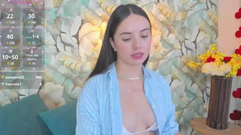 Snapshot of dafnevega chatting on March 4, 2025, 10:38 pm Dafne  online show from March 4, 2025, 10:38 pm