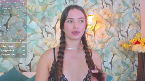 Snapshot of dafnevega chatting on March 6, 2025, 1:58 am Dafne  online show from March 6, 2025, 1:58 am