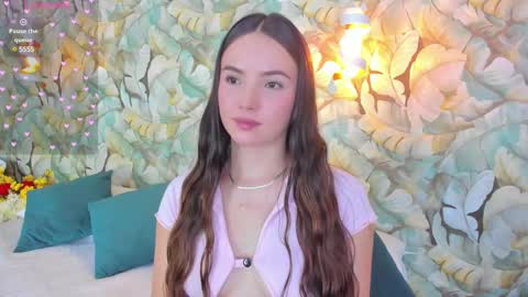 Snapshot of dafnevega chatting on March 7, 2025, 8:00 pm Dafne  online show from March 7, 2025, 8:00 pm