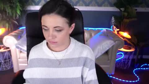 Dafni Mon online show from March 2, 2026, 6:47 am