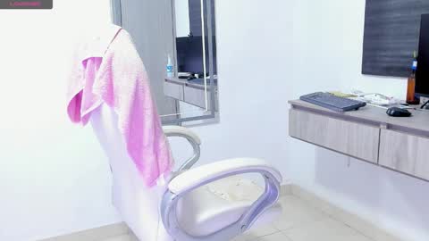 Dahian  online show from September 13, 2025, 12:05 pm