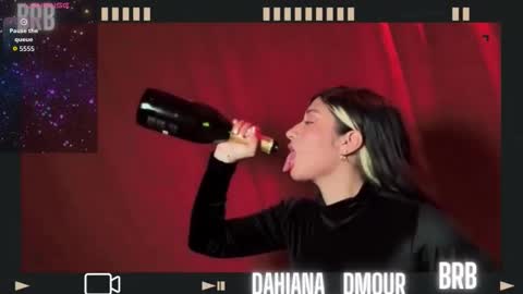 Dahiana  online show from December 16, 2025, 12:10 pm