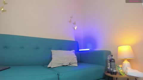 Dahlia online show from September 21, 2025, 6:31 pm