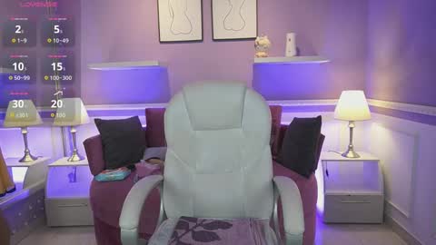 Snapshot of dahliagraey chatting on November 6, 2025, 11:44 am Dahlia Grey online show from November 6, 2025, 11:44 am