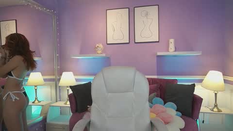 Snapshot of dahliagraey chatting on November 26, 2025, 11:44 am Dahlia Grey online show from November 26, 2025, 11:44 am