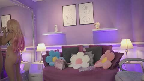 Dahlia Grey online show from February 17, 2026, 11:40 am