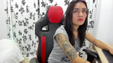 daila_ online show from March 7, 2025, 1:42 am