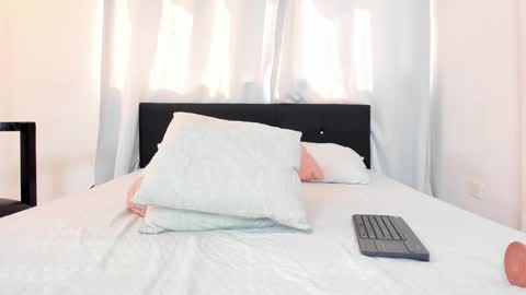 Daila Smith  online show from January 26, 2025, 7:31 pm