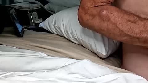 daileyrobert15 online show from May 10, 2026, 12:27 am