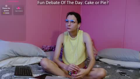 Snapshot of dainty_heart chatting on May 21, 2026, 4:41 am online show from May 21, 2026, 4:41 am