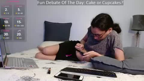 Snapshot of dainty_heart chatting on July 1, 2026, 11:26 pm online show from July 1, 2026, 11:26 pm