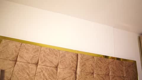 Lauren            online show from March 2, 2026, 7:15 am