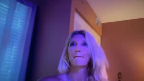 Snapshot of daisy9kat chatting on June 25, 2026, 3:27 pm Daisy137 online show from June 25, 2026, 3:27 pm