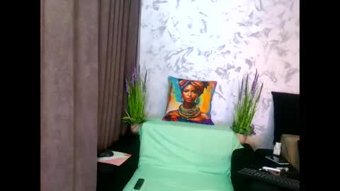 Snapshot of daisy_ashe chatting on April 21, 2026, 7:39 pm Ashe online show from April 21, 2026, 7:39 pm