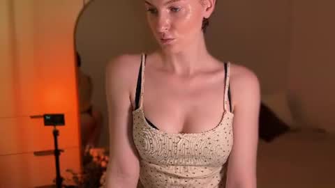 Snapshot of daisy_mint chatting on July 15, 2026, 5:40 pm Daisy Fansly - Daisyymint online show from July 15, 2026, 5:40 pm