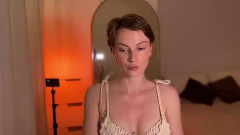 Snapshot of daisy_mint chatting on July 17, 2026, 5:07 pm Daisy Fansly - Daisyymint online show from July 17, 2026, 5:07 pm