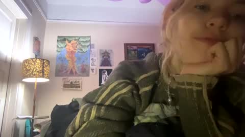 DaisyB3 online show from December 31, 2024, 5:55 am