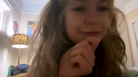 DaisyB3 online show from January 4, 2025, 4:44 am