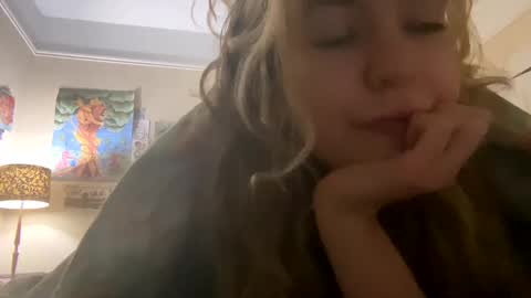 DaisyB3 online show from January 10, 2025, 4:33 am