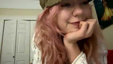 DaisyB3 online show from January 18, 2025, 8:31 am