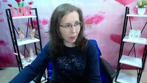 Snapshot of daisyedit chatting on May 16, 2026, 7:05 am DaisyEdit online show from May 16, 2026, 7:05 am